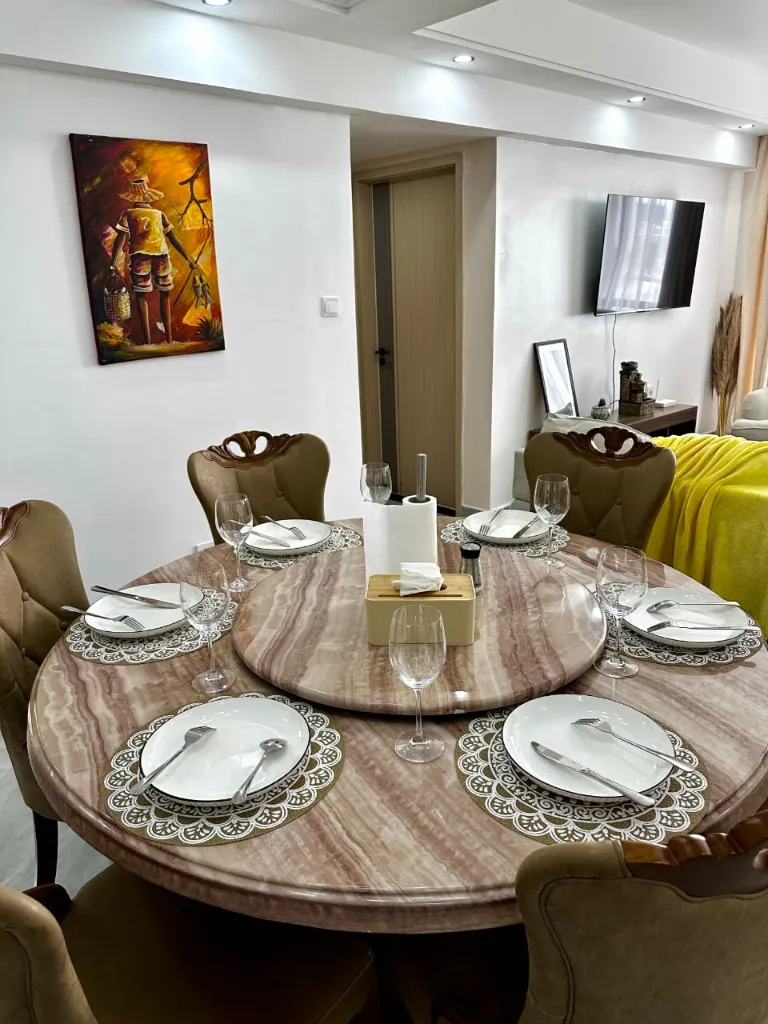 A THREE-BEDROOM DELUXE